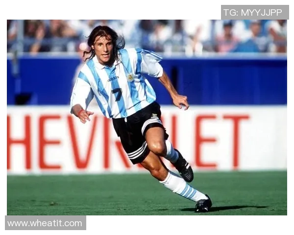 历史上最具影响力的足球球星们如何改变了全球足球格局及文化 历史上最具影响力的足球球星们如何改变了全球足球格局及文化