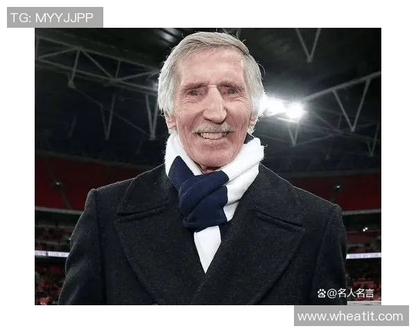 年近古稀仍活跃绿茵场的足球传奇老年球星是谁 年近古稀仍活跃绿茵场的足球传奇老年球星是谁